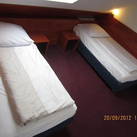 Altstadt Hotel Rheinblick Dusseldorf Bagian luar foto